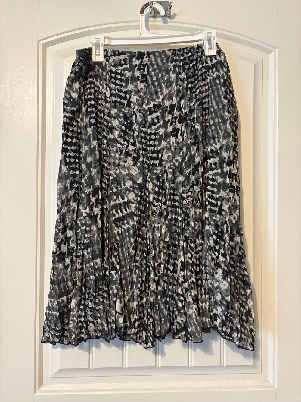 RAFAEL Black & White Pleated Midi Skirt